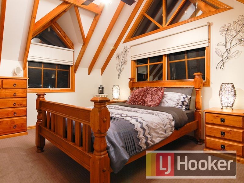 77 Scenic Drive, Beaconsfield VIC 3807