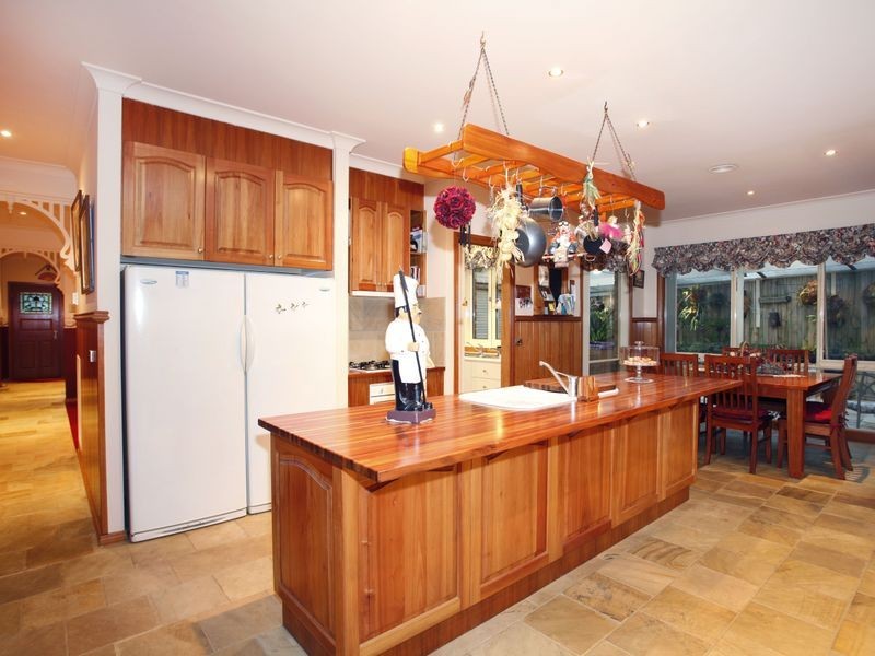 8 Lakeview Terrace, Beaconsfield VIC 3807