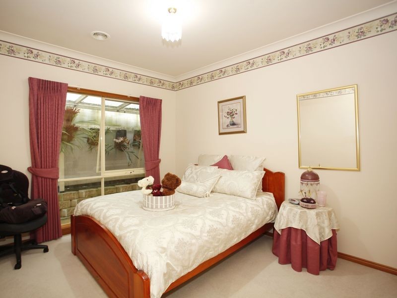 8 Lakeview Terrace, Beaconsfield VIC 3807