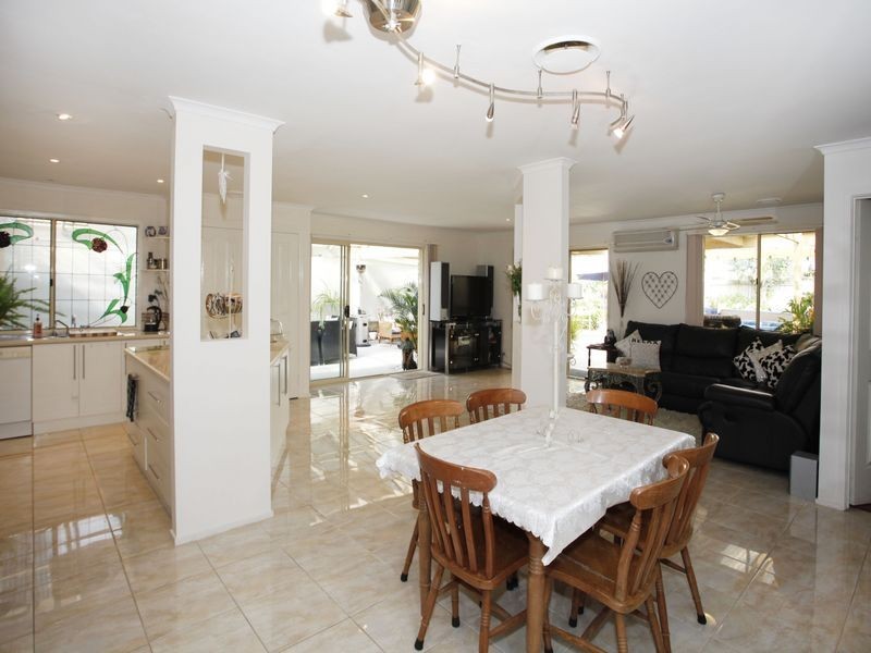 305 Centre Road, Narre Warren South VIC 3805