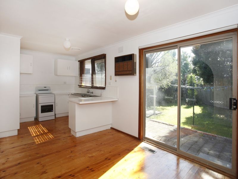 4 Chester Court, Endeavour Hills VIC 3802
