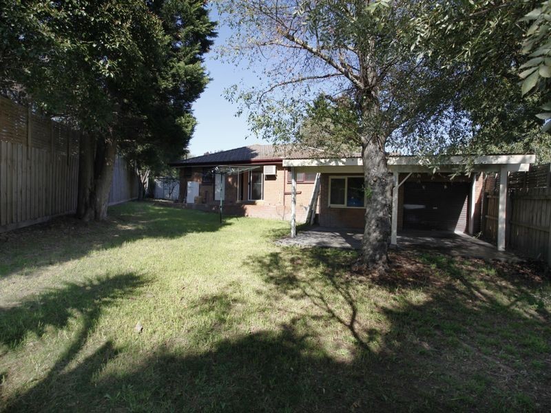 4 Chester Court, Endeavour Hills VIC 3802