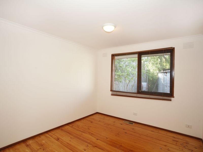 4 Chester Court, Endeavour Hills VIC 3802