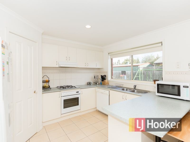 25 Nereena Rise, Cranbourne VIC 3977