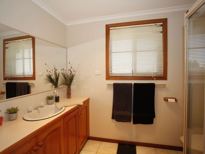 15 Samaher Court, Endeavour Hills VIC 3802