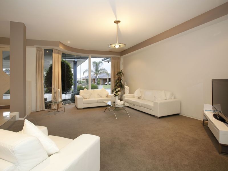 3 Rustic Rise, Narre Warren North VIC 3804