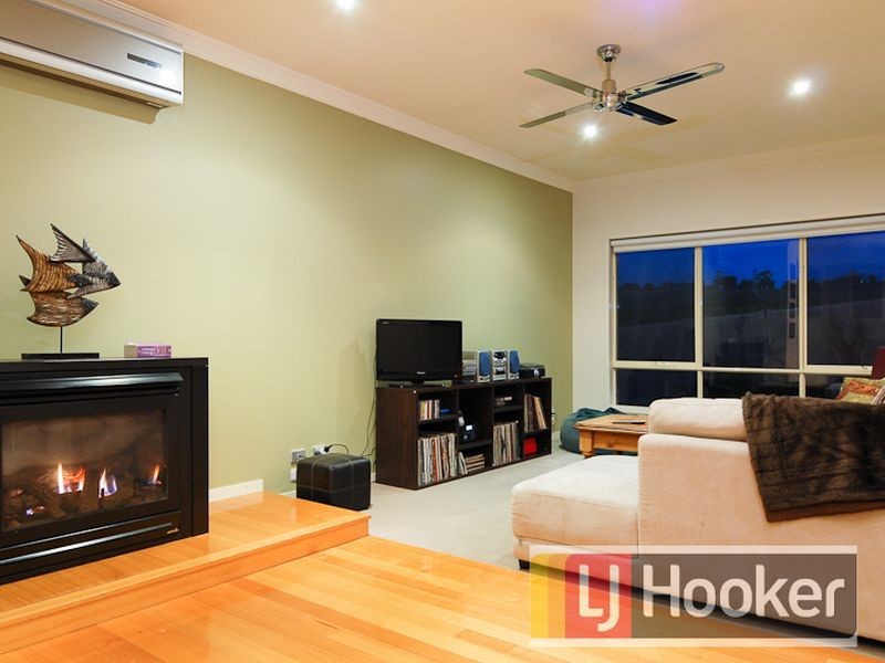 7 Fantail Way, Berwick VIC 3806