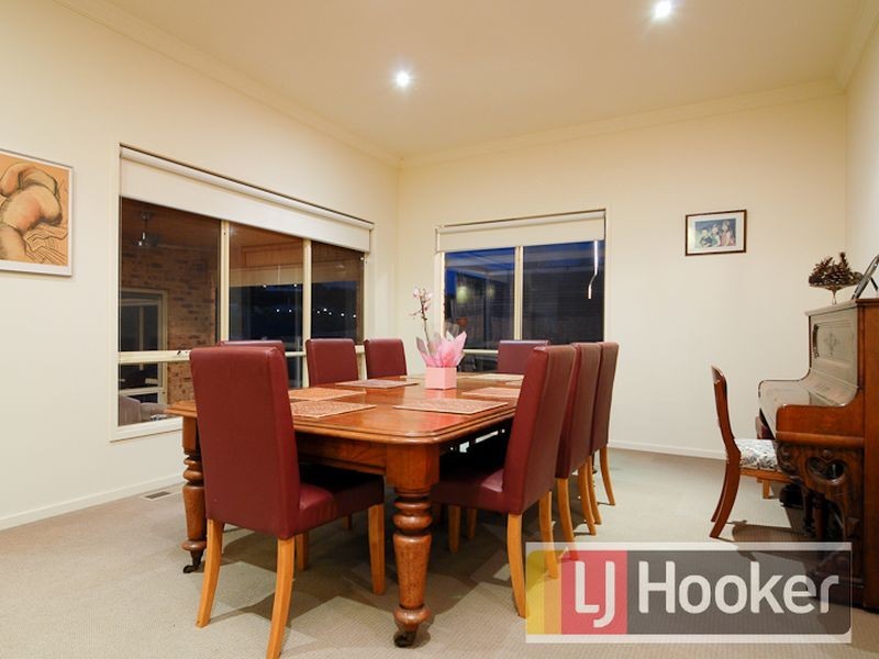 7 Fantail Way, Berwick VIC 3806