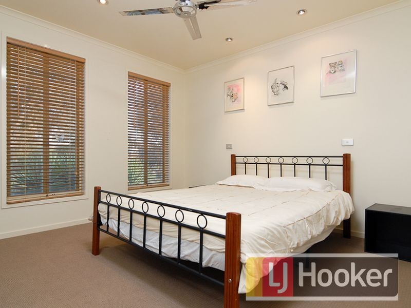 7 Fantail Way, Berwick VIC 3806
