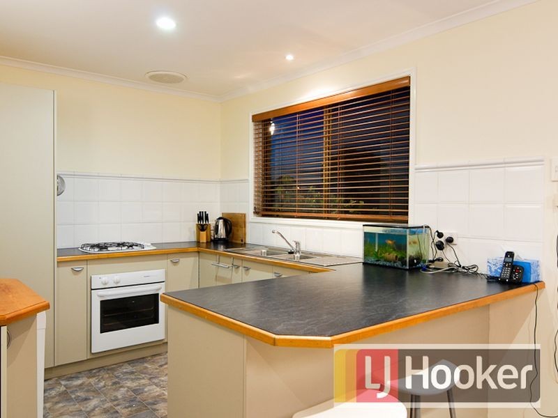 10 Sue Place, Berwick VIC 3806