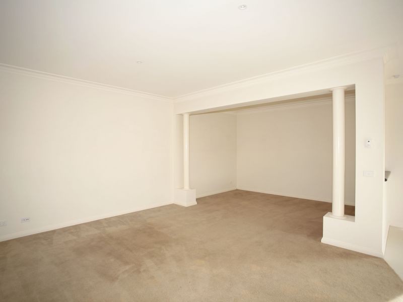 3/135 Hinrichsen Drive, Hallam VIC 3803