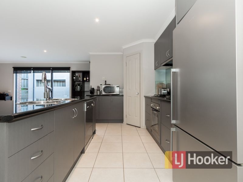 11 Filmer Crescent, Narre Warren South VIC 3805