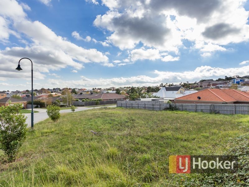 2 Blue Wren Place, Berwick VIC 3806