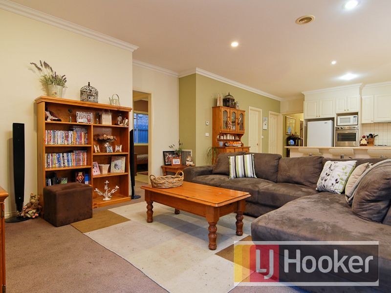 52 Wood Road, Narre Warren South VIC 3805