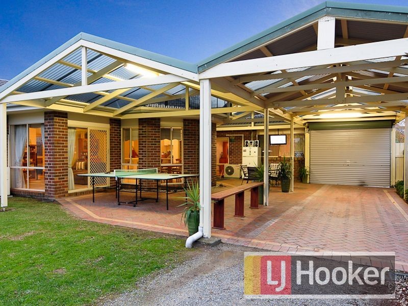 52 Wood Road, Narre Warren South VIC 3805