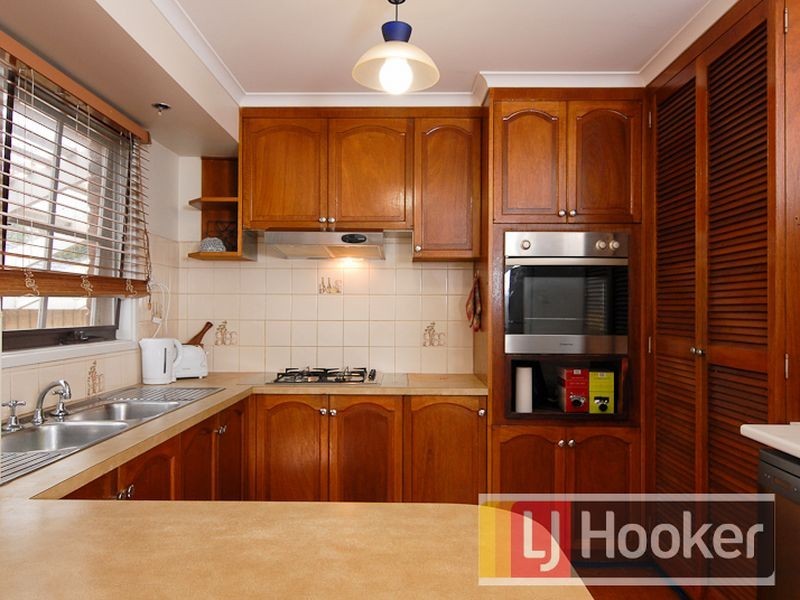 12 Cheviot Avenue, Berwick VIC 3806