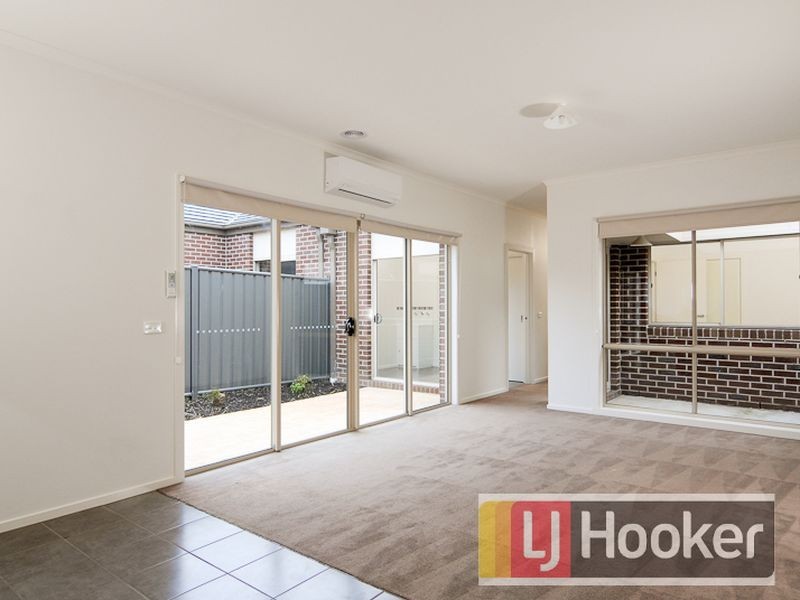 4 Tolpis Lane, Cranbourne North VIC 3977