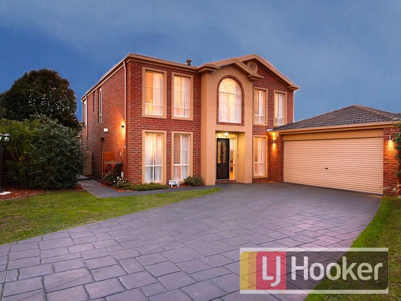 7 Saintly Grove, Berwick VIC 3806