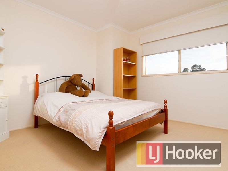 7 Saintly Grove, Berwick VIC 3806