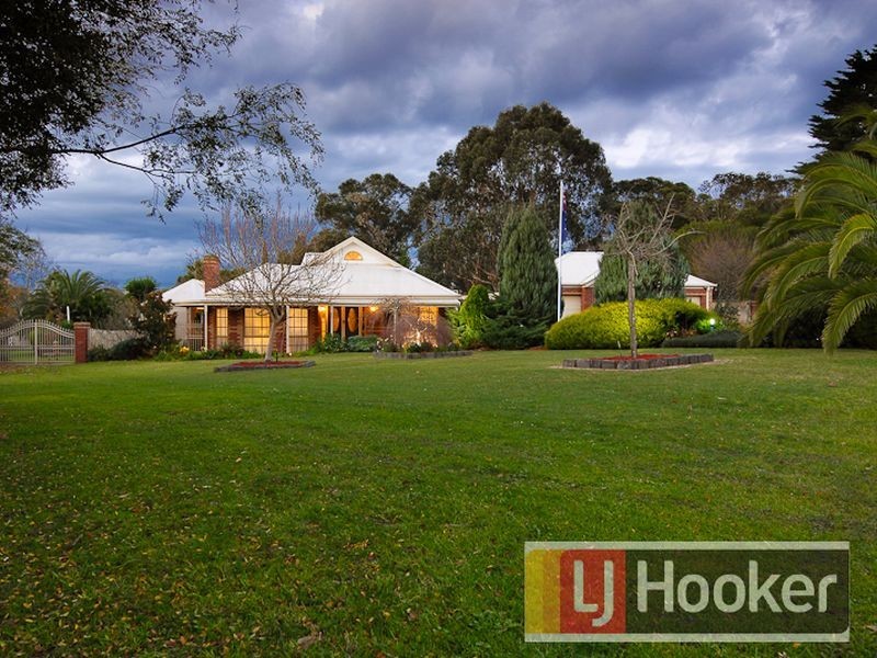 31-32 Mack Road, Narre Warren South VIC 3805