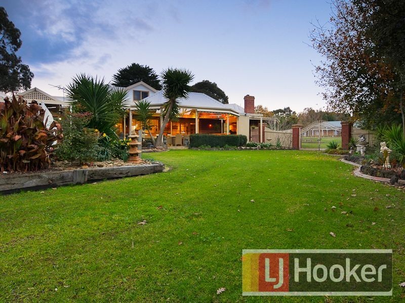 31-32 Mack Road, Narre Warren South VIC 3805