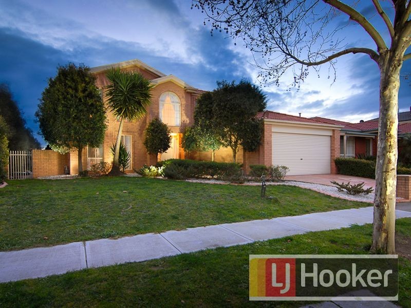 9 Pendle Close, Narre Warren South VIC 3805