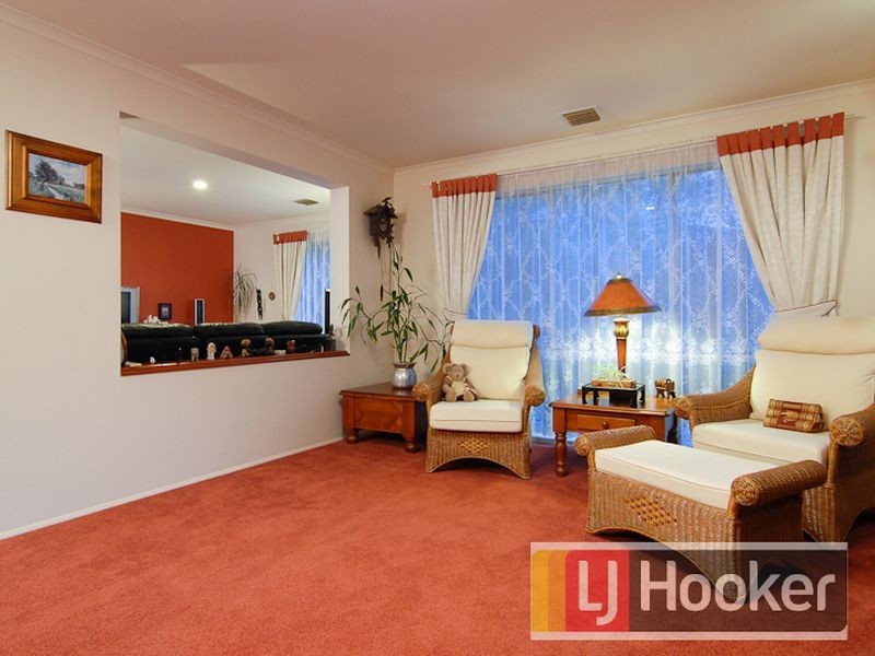 9 Pendle Close, Narre Warren South VIC 3805