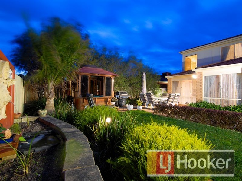 9 Pendle Close, Narre Warren South VIC 3805