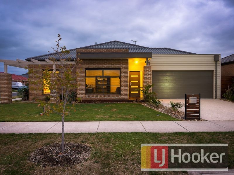 7 Southern Bell Street, Officer VIC 3809