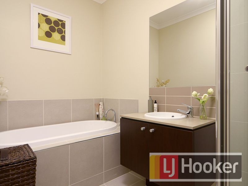 7 Southern Bell Street, Officer VIC 3809