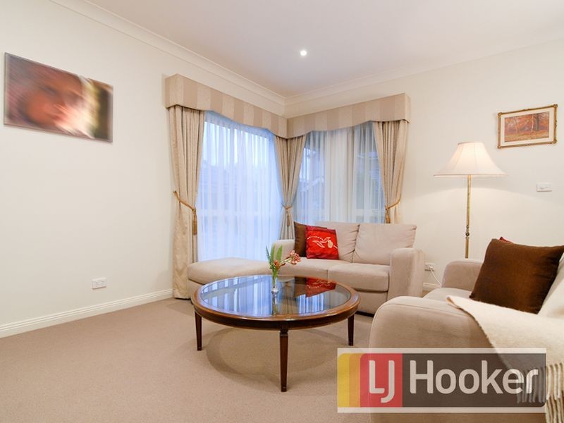 5/17-19 Gloucester Avenue, Berwick VIC 3806