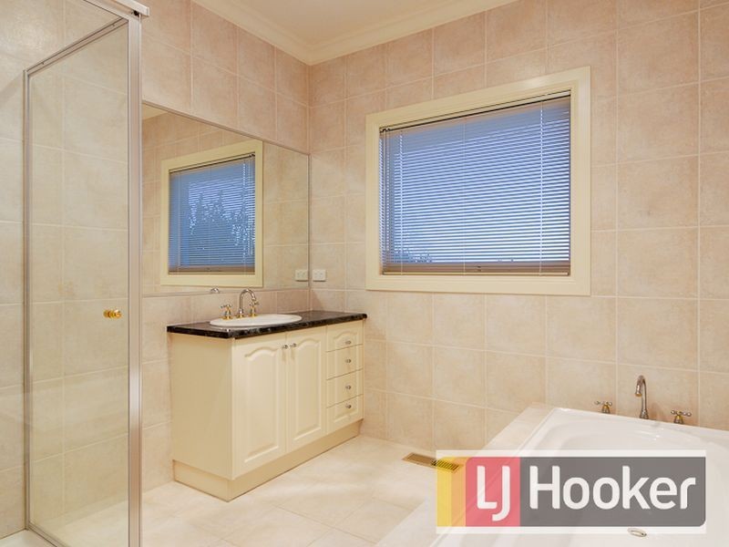 14 Ashford Court, Berwick VIC 3806