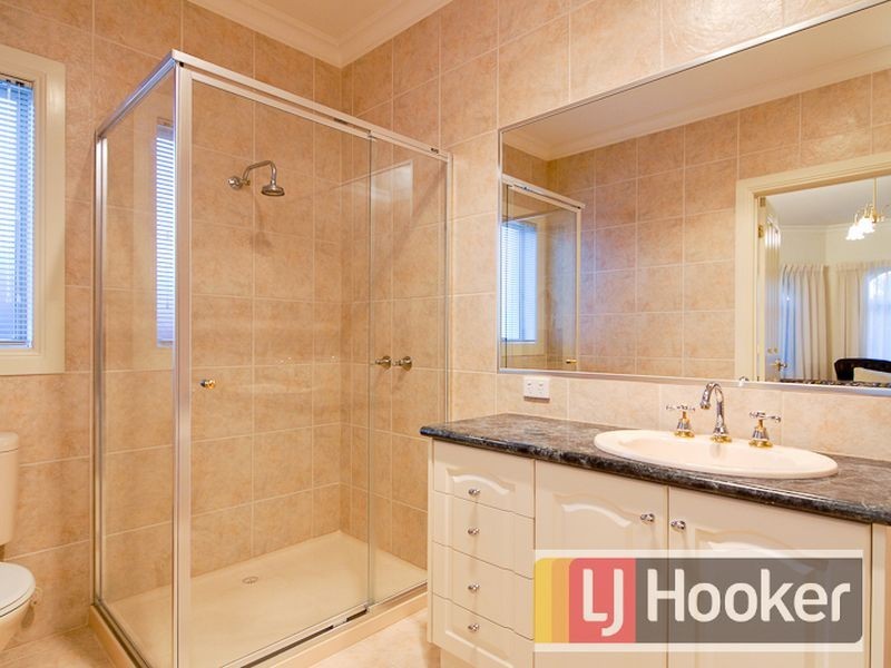 14 Ashford Court, Berwick VIC 3806