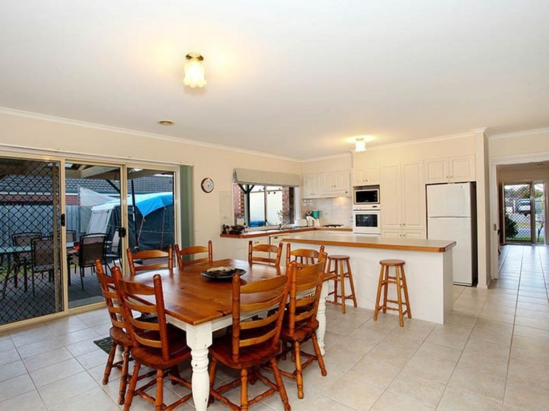 47 Wood Road, Narre Warren South VIC 3805