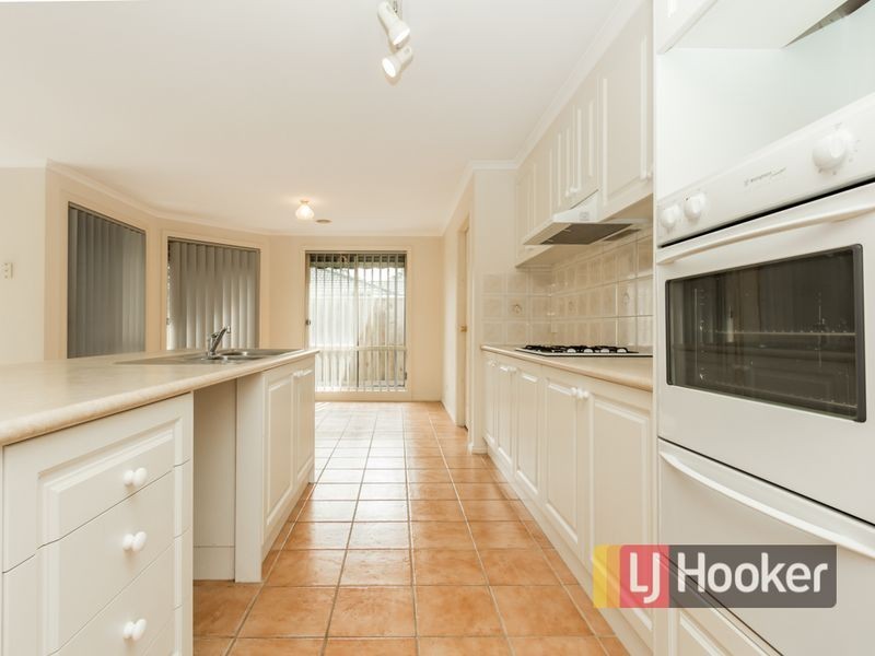 28 Willslie Crescent, Berwick VIC 3806