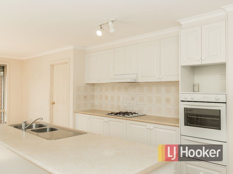 28 Willslie Crescent, Berwick VIC 3806