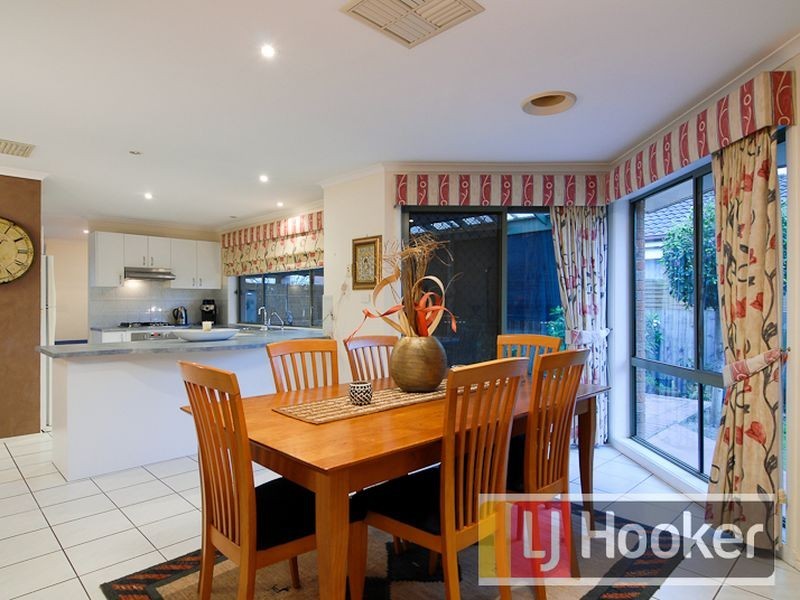 28 Hedgerow Court, Narre Warren South VIC 3805