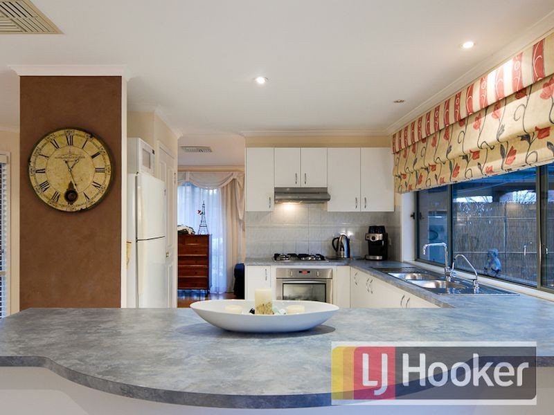 28 Hedgerow Court, Narre Warren South VIC 3805