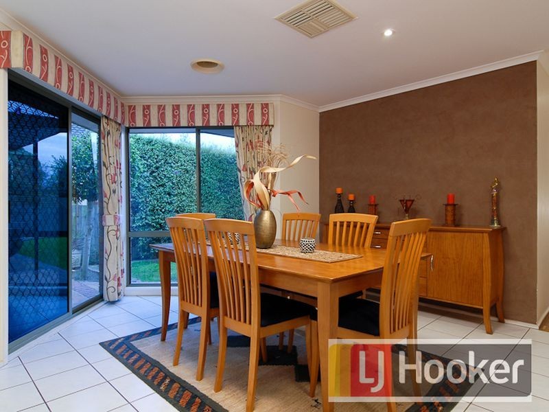 28 Hedgerow Court, Narre Warren South VIC 3805