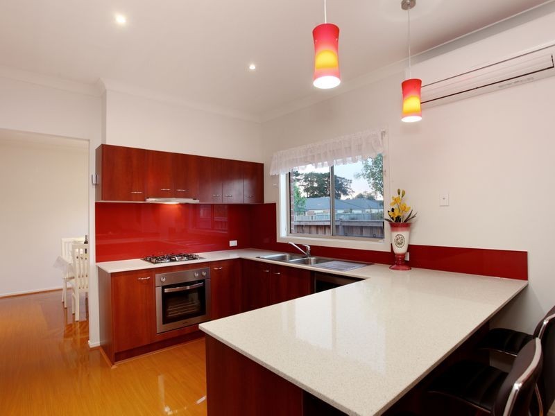 18 Snowdonia Road, Cranbourne North VIC 3977