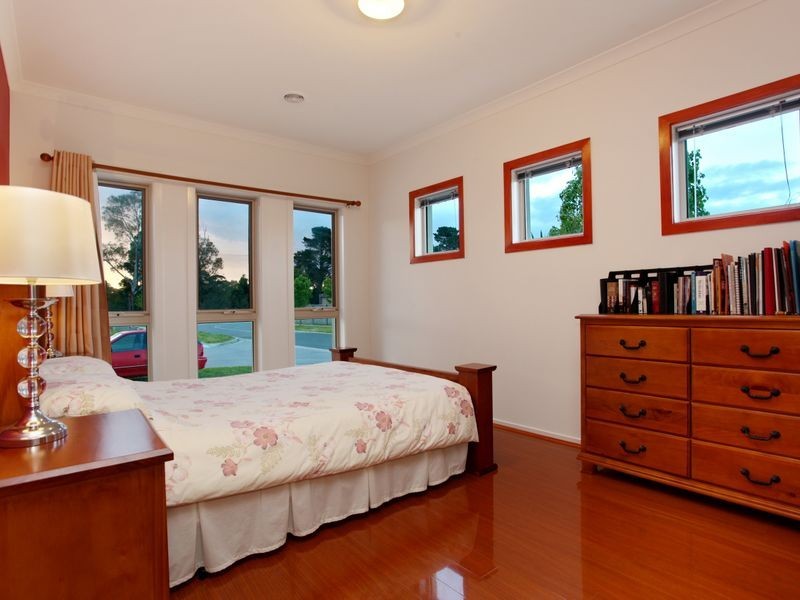 18 Snowdonia Road, Cranbourne North VIC 3977