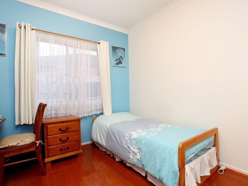 18 Snowdonia Road, Cranbourne North VIC 3977