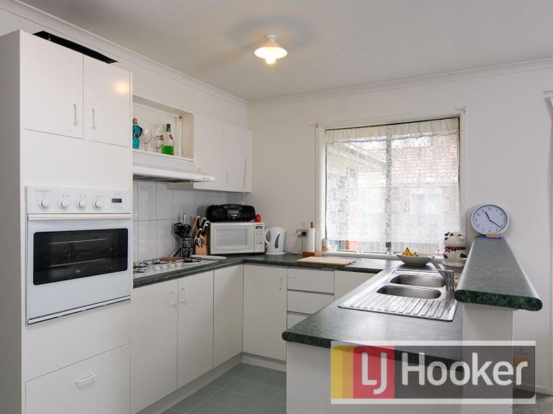 6 Garem Gam Wynd, Narre Warren South VIC 3805