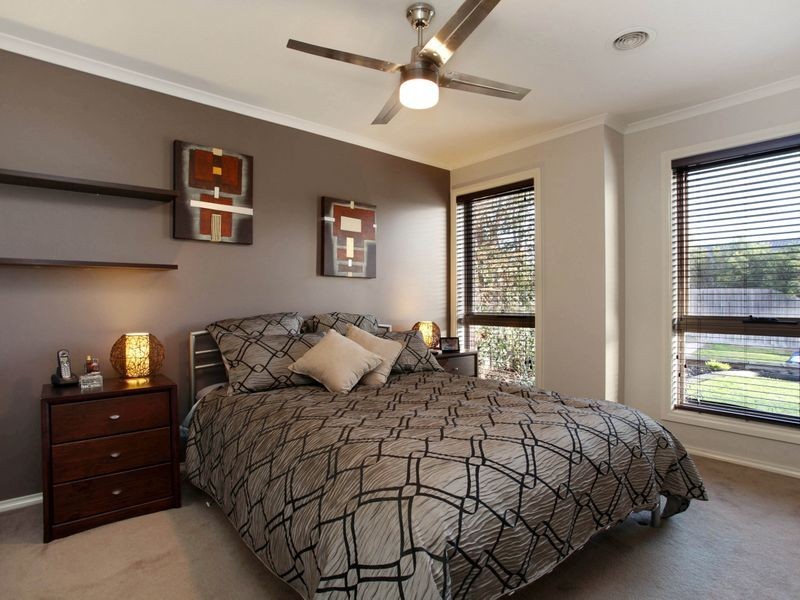 21 Lisburn Way, Berwick VIC 3806