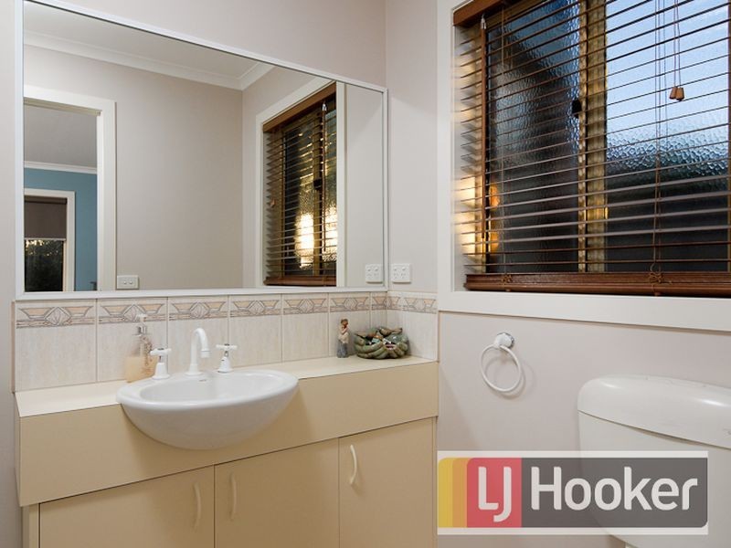 28 Jerilderie Drive, Berwick VIC 3806