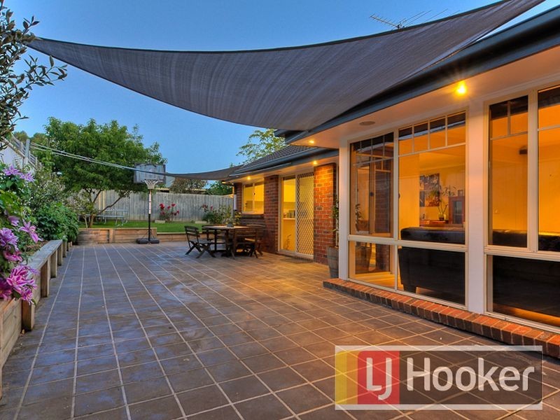 28 Jerilderie Drive, Berwick VIC 3806