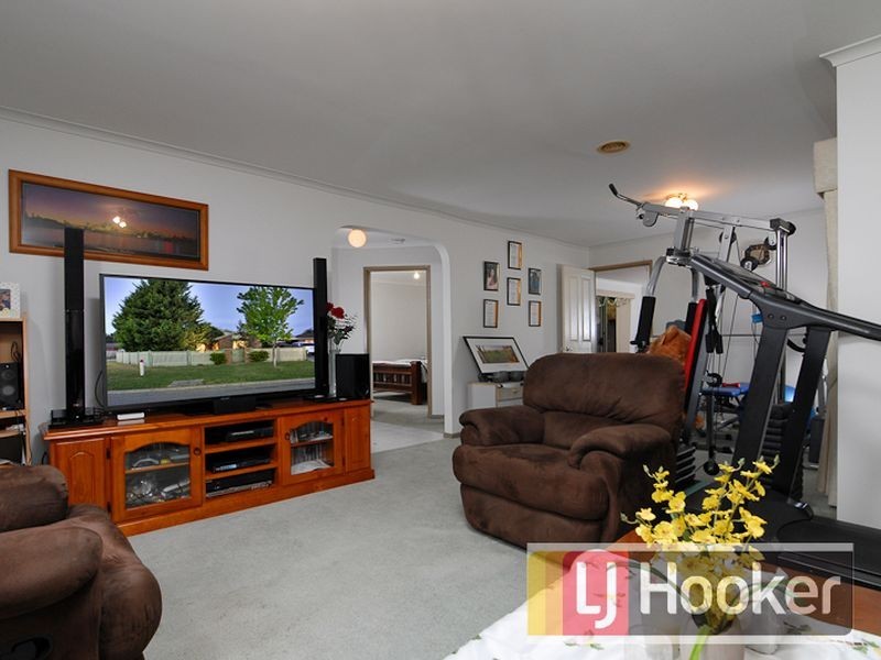 52 Coolong Avenue, Berwick VIC 3806