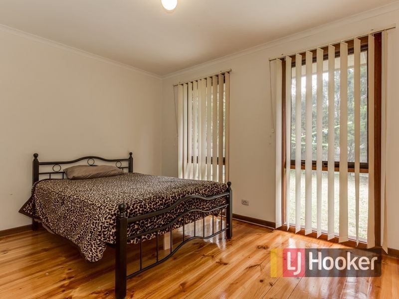 4 Ambleside Crescent, Berwick VIC 3806