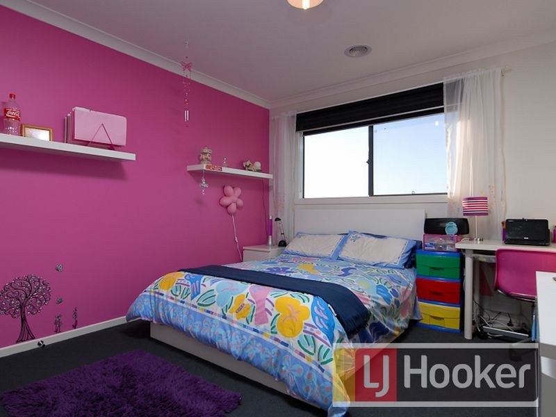 16 Lia Amie Place, Berwick VIC 3806