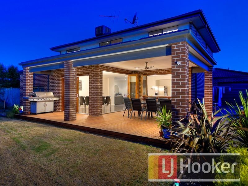 16 Lia Amie Place, Berwick VIC 3806